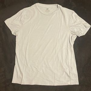 H&M Blue T-Shirt (Medium)